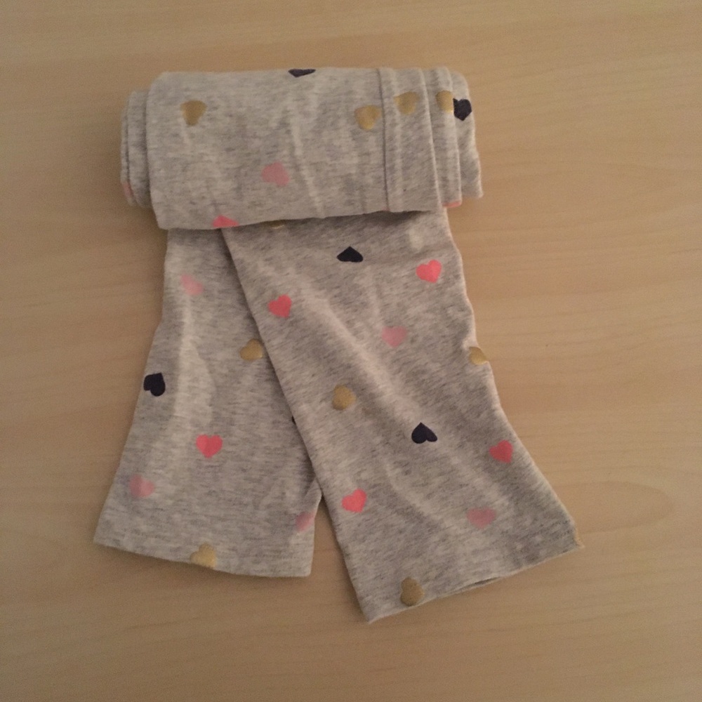Girl’s heart leggings.